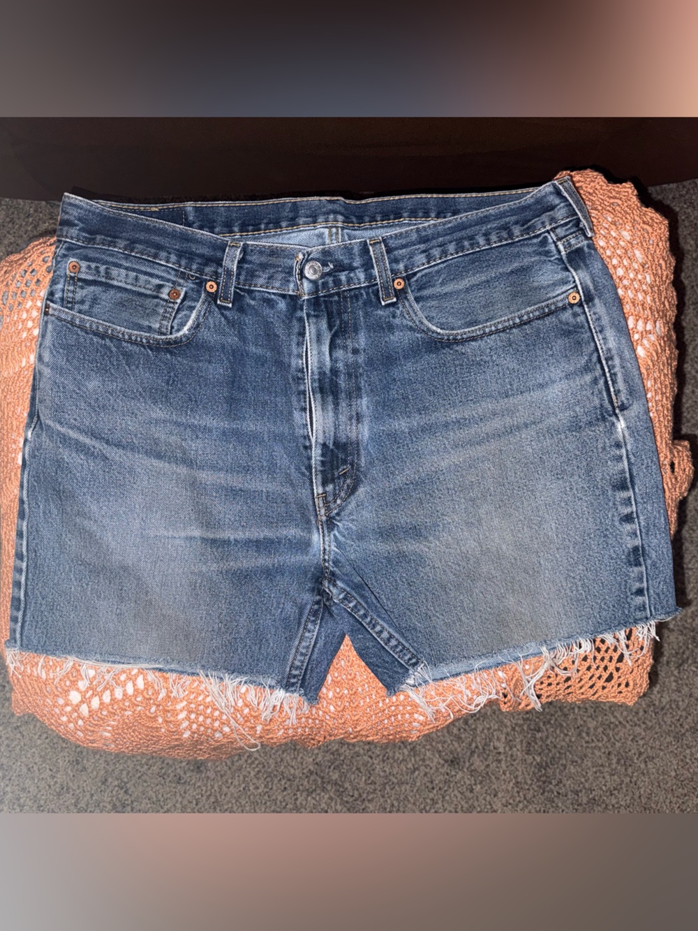 High-Rise Raw Hem Denim Shorts - Medium Blue
